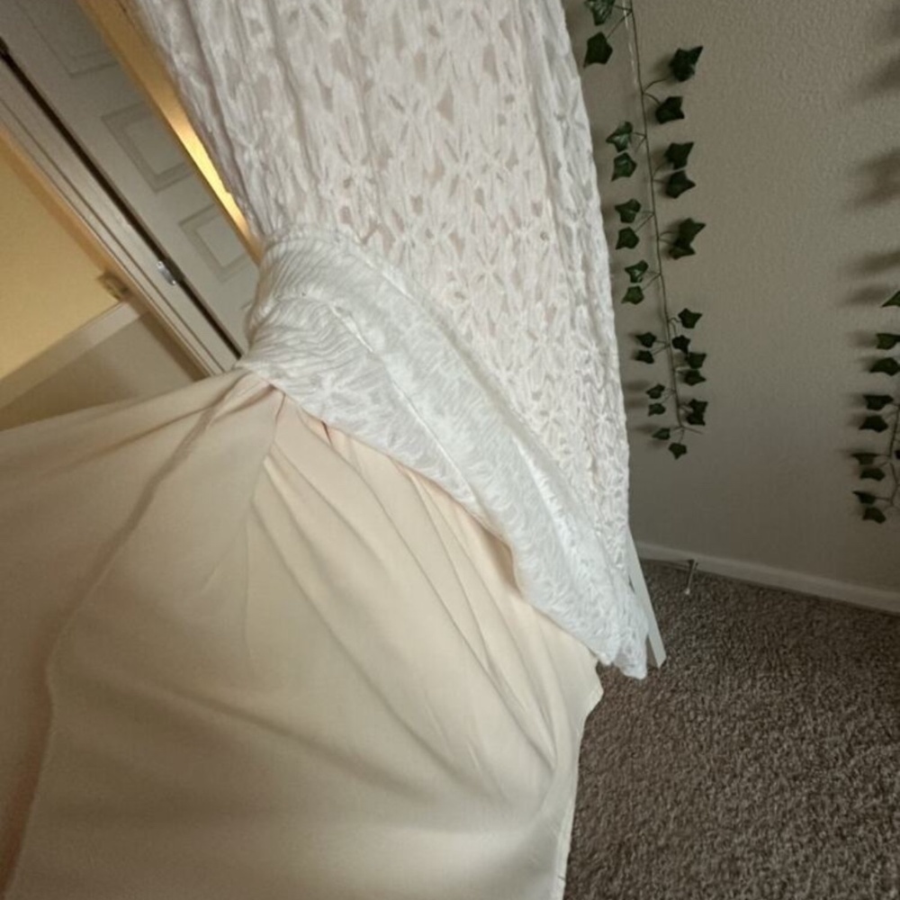 White dress sz M - Picture 8 of 8
